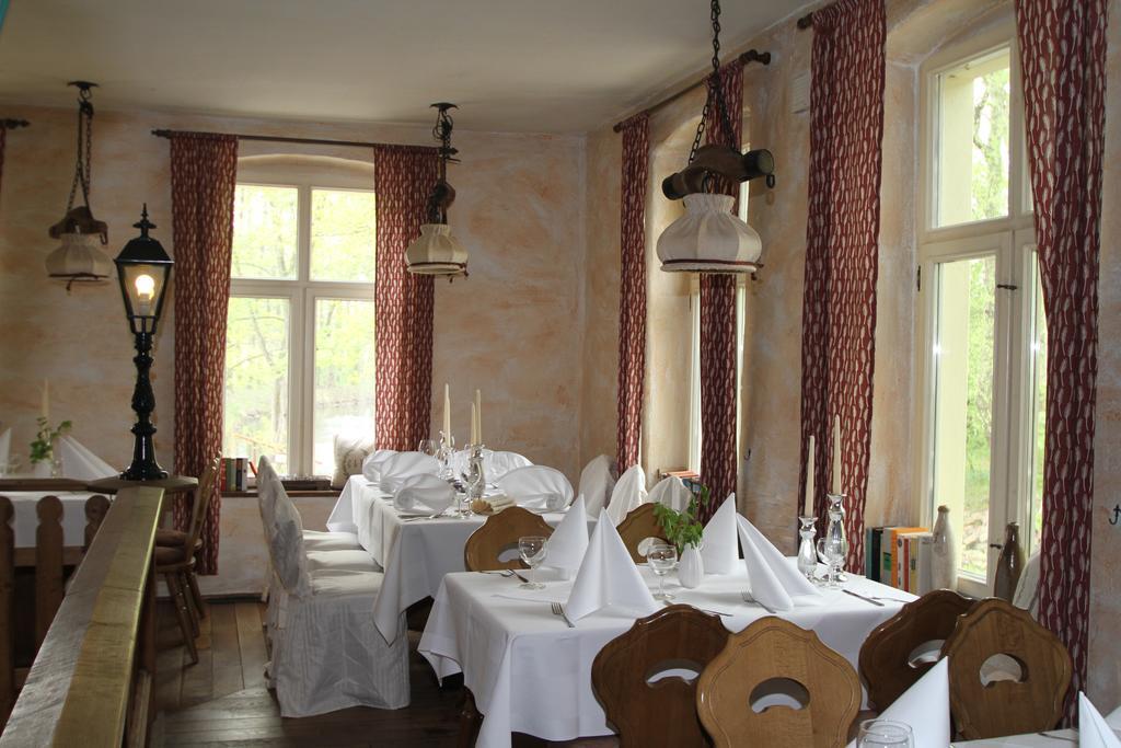 בורג Hotel Kolonieschanke מראה חיצוני תמונה